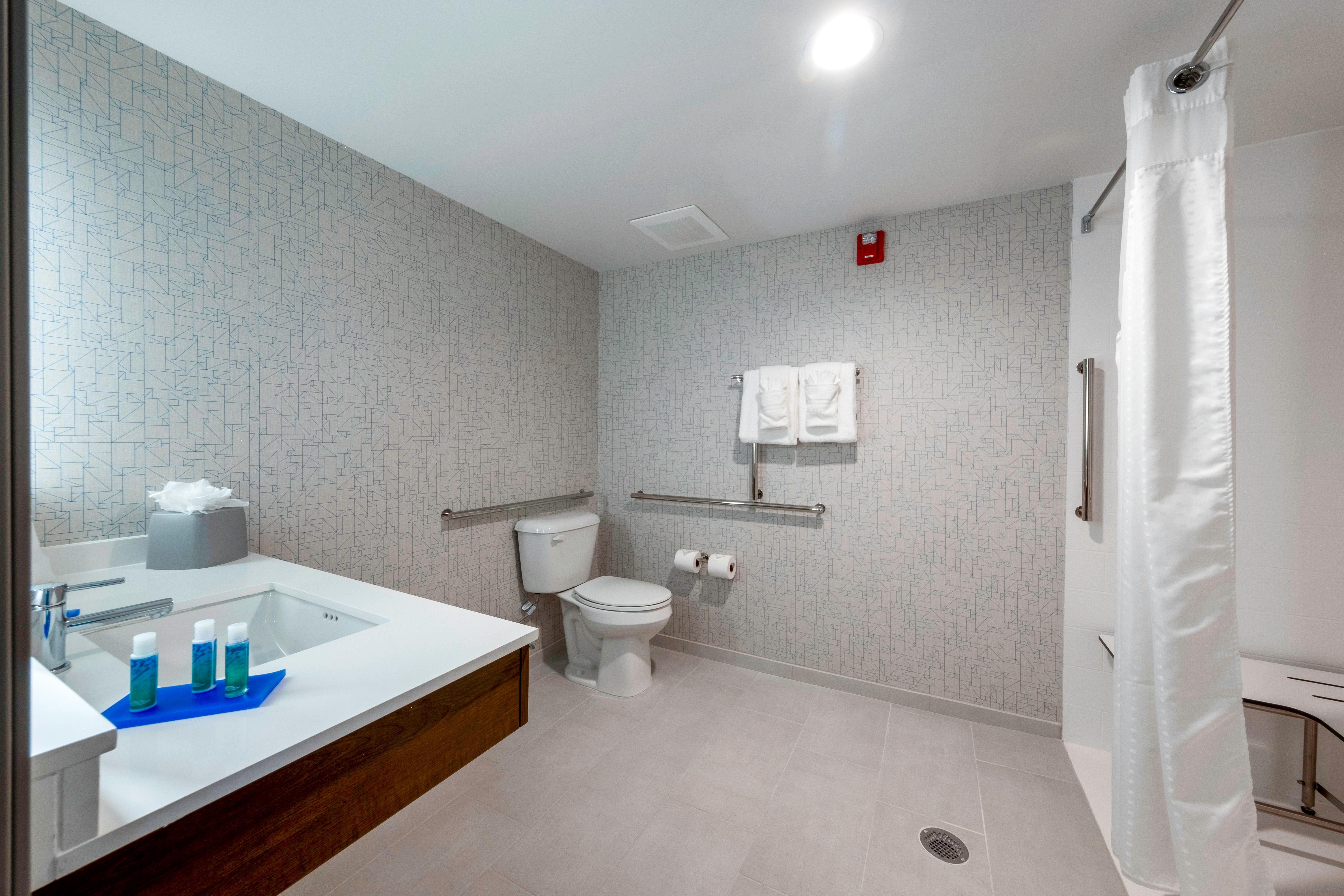 Holiday Inn Express & Suites - Staunton By Ihg Bagian luar foto